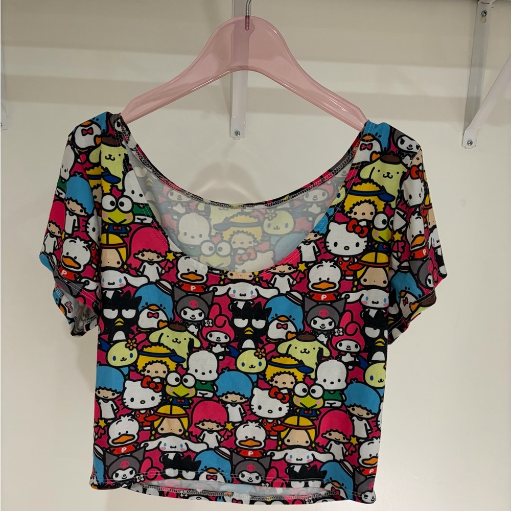 Cropped Sanrio character shirt